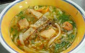 banh-canh-ca-loc