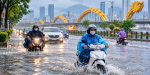 Đi lại ở Đà Nẵng khi ngập: Cách xử lý an toàn